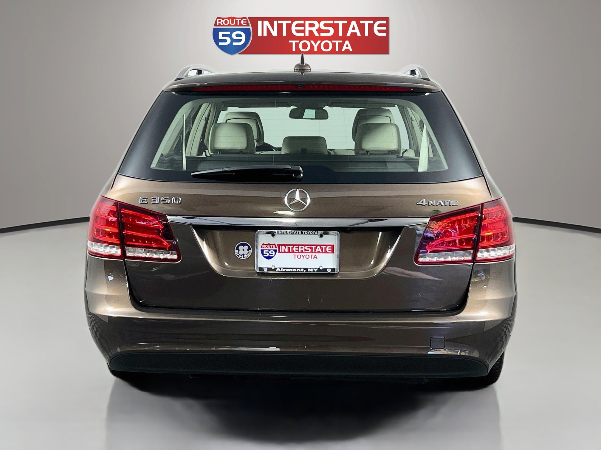 Used 2014 Mercedes-Benz E 350 4MATIC Wagon image 6