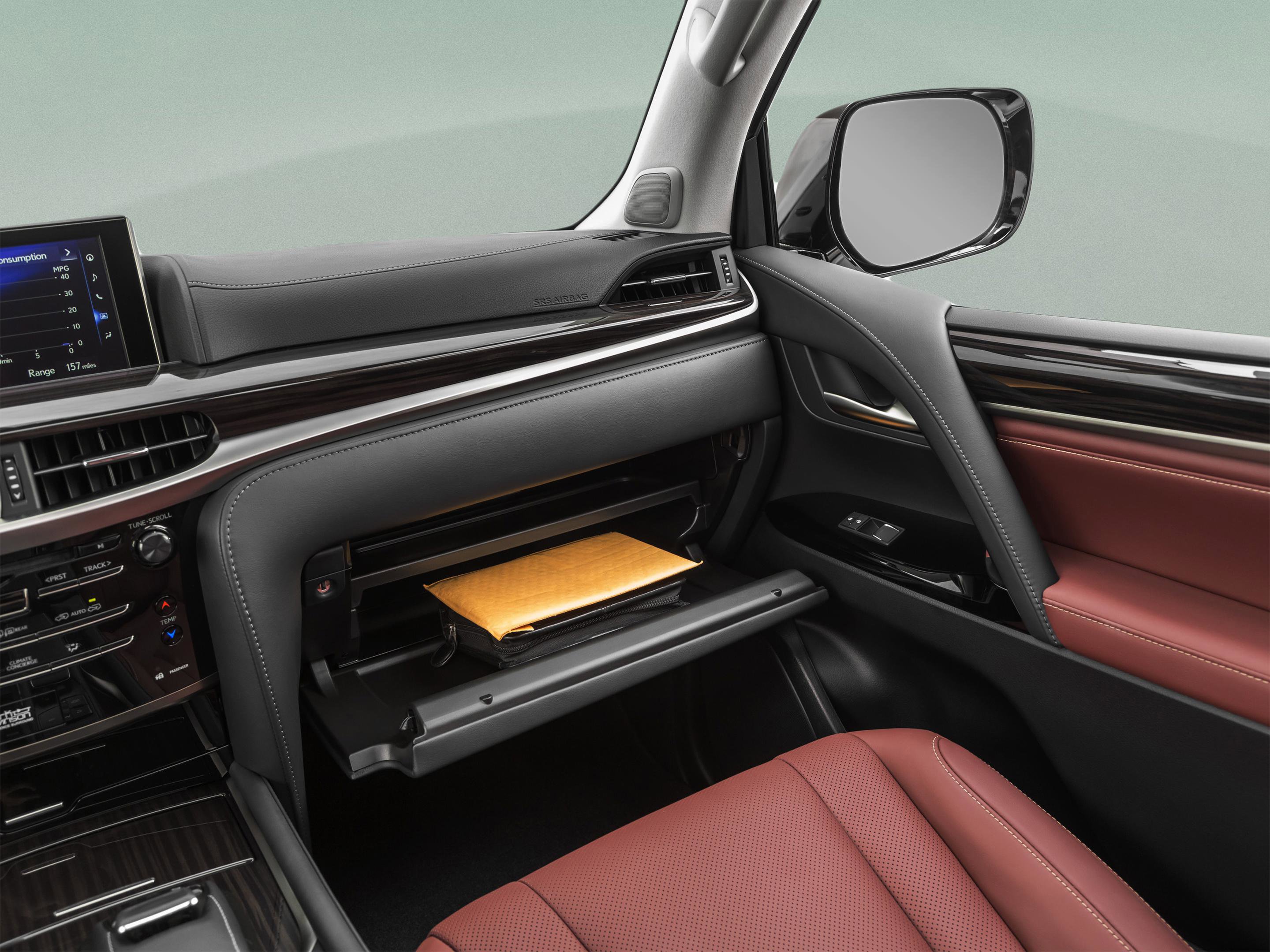 Used 2021 Lexus LX 570 4WD w/ Luxury Package image 38