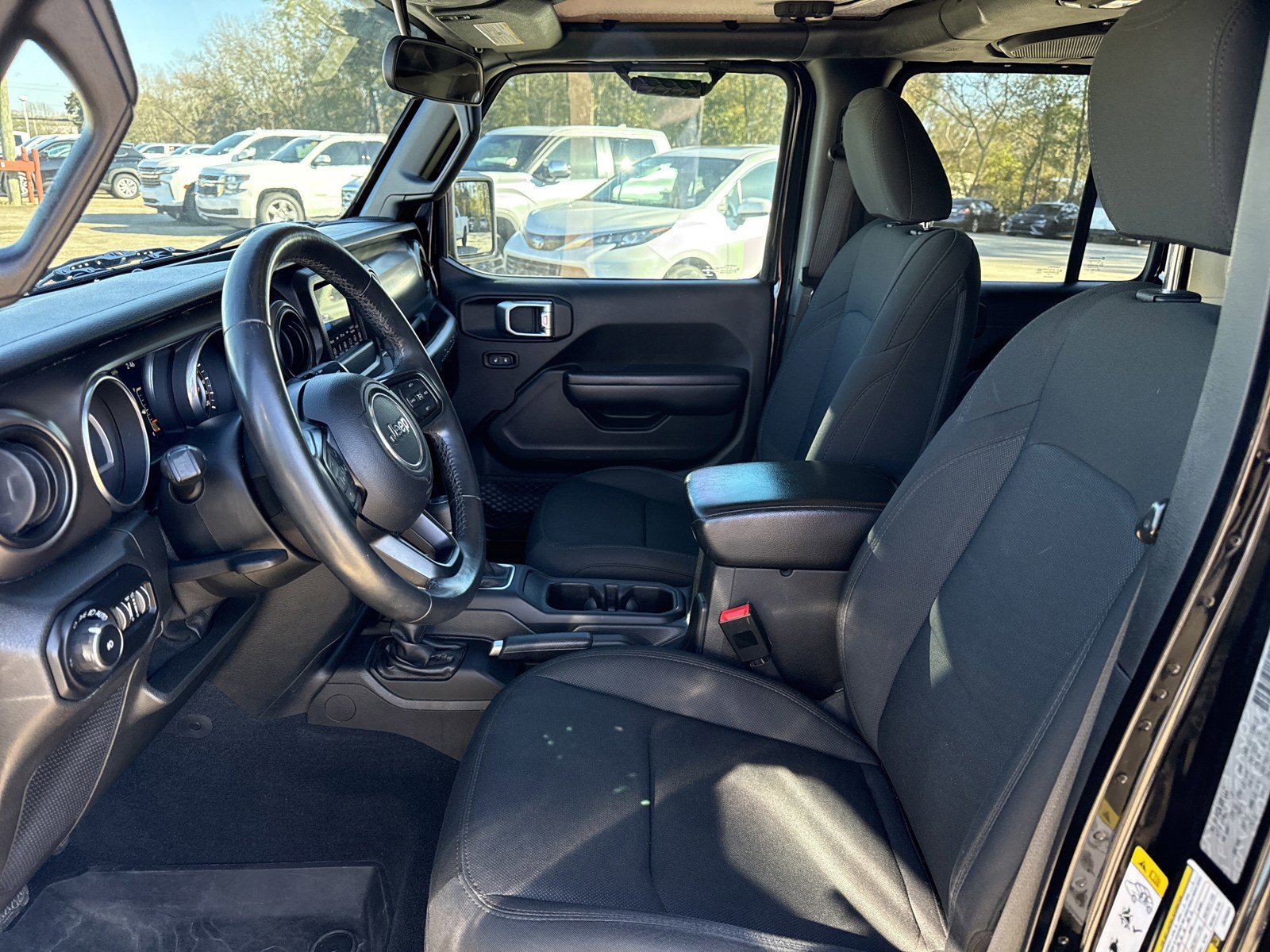 Used 2018 Jeep Wrangler Unlimited Sport S image 11
