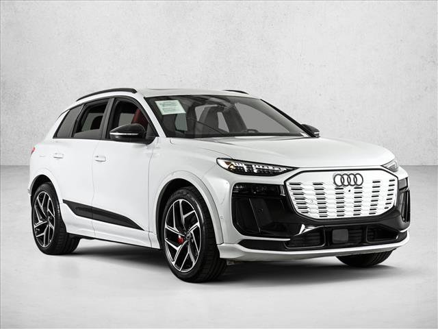 Certified 2025 Audi SQ6 e-tron Prestige w/ 21" Black Optic Wheel Package AWD/4WD image 3
