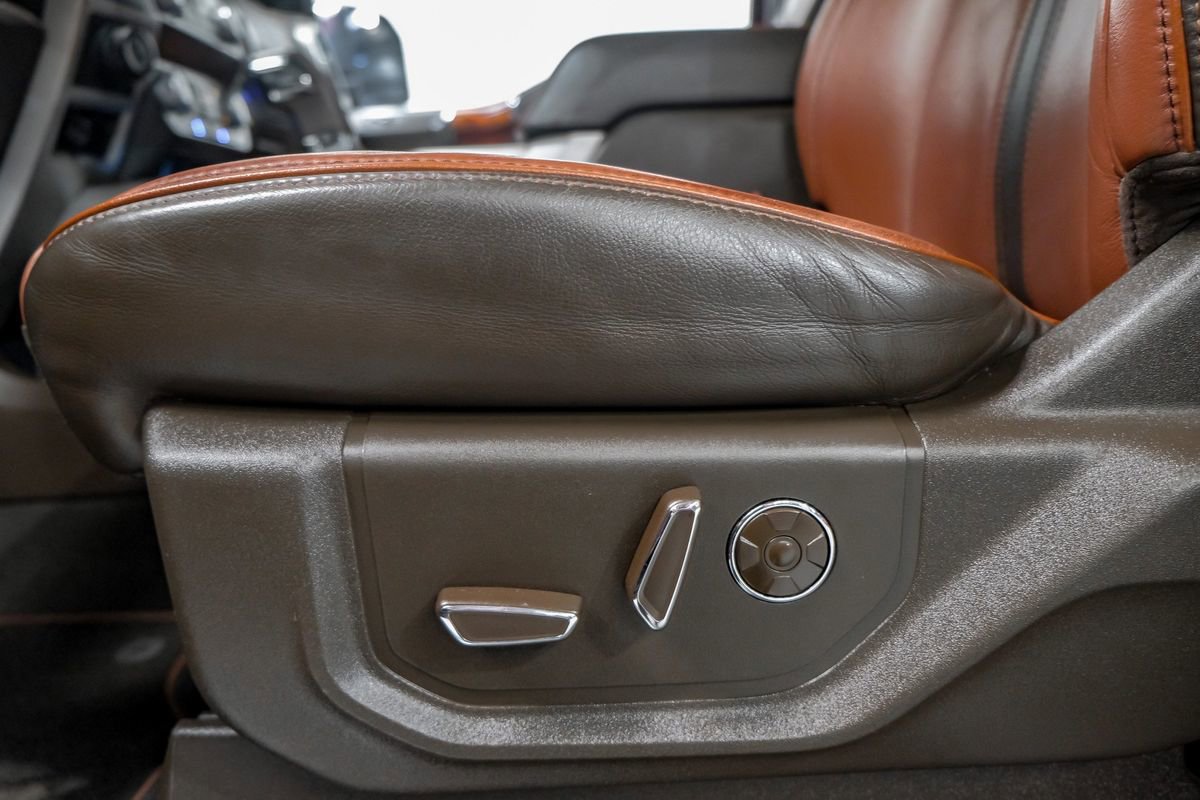 Used 2020 Ford F150 King Ranch w/ Equipment Group 601A Luxury AWD/4WD image 33