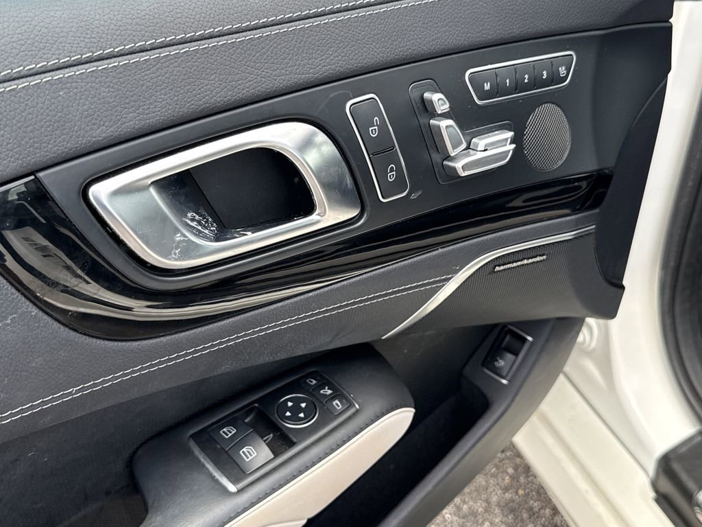 Used 2015 Mercedes-Benz SL 550 image 8