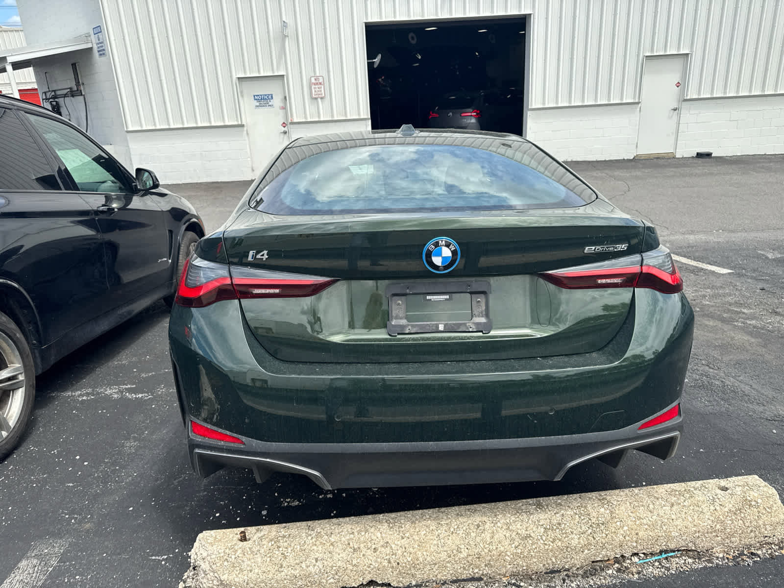 Certified 2023 BMW i4 eDrive35 w/ Premium Package RWD image 5