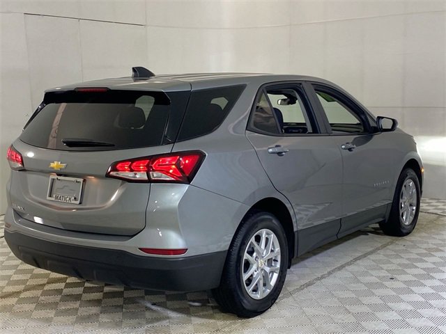 Certified 2024 Chevrolet Equinox LS w/ LS Convenience Package image 17