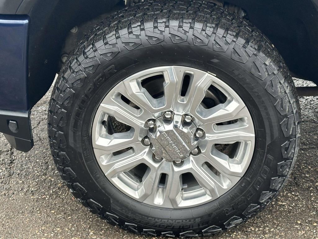 Used 2020 GMC Sierra 2500 Denali w/ Denali Ultimate Package image 9