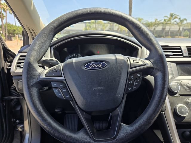 Used 2017 Ford Fusion S FWD image 19
