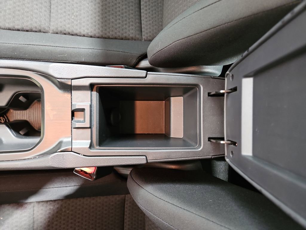 Certified 2025 Nissan Kicks S image 26