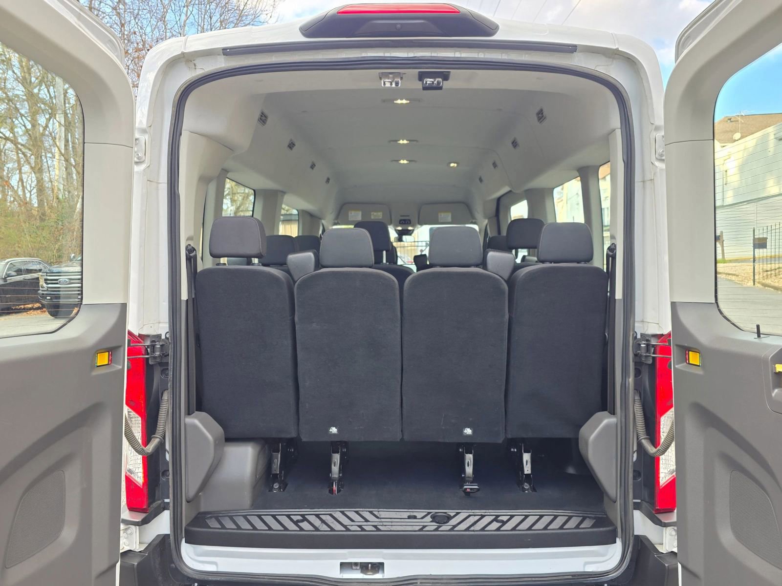 Used 2023 Ford Transit 350 XLT RWD image 25