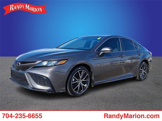 Used 2023 Toyota Camry SE video 1