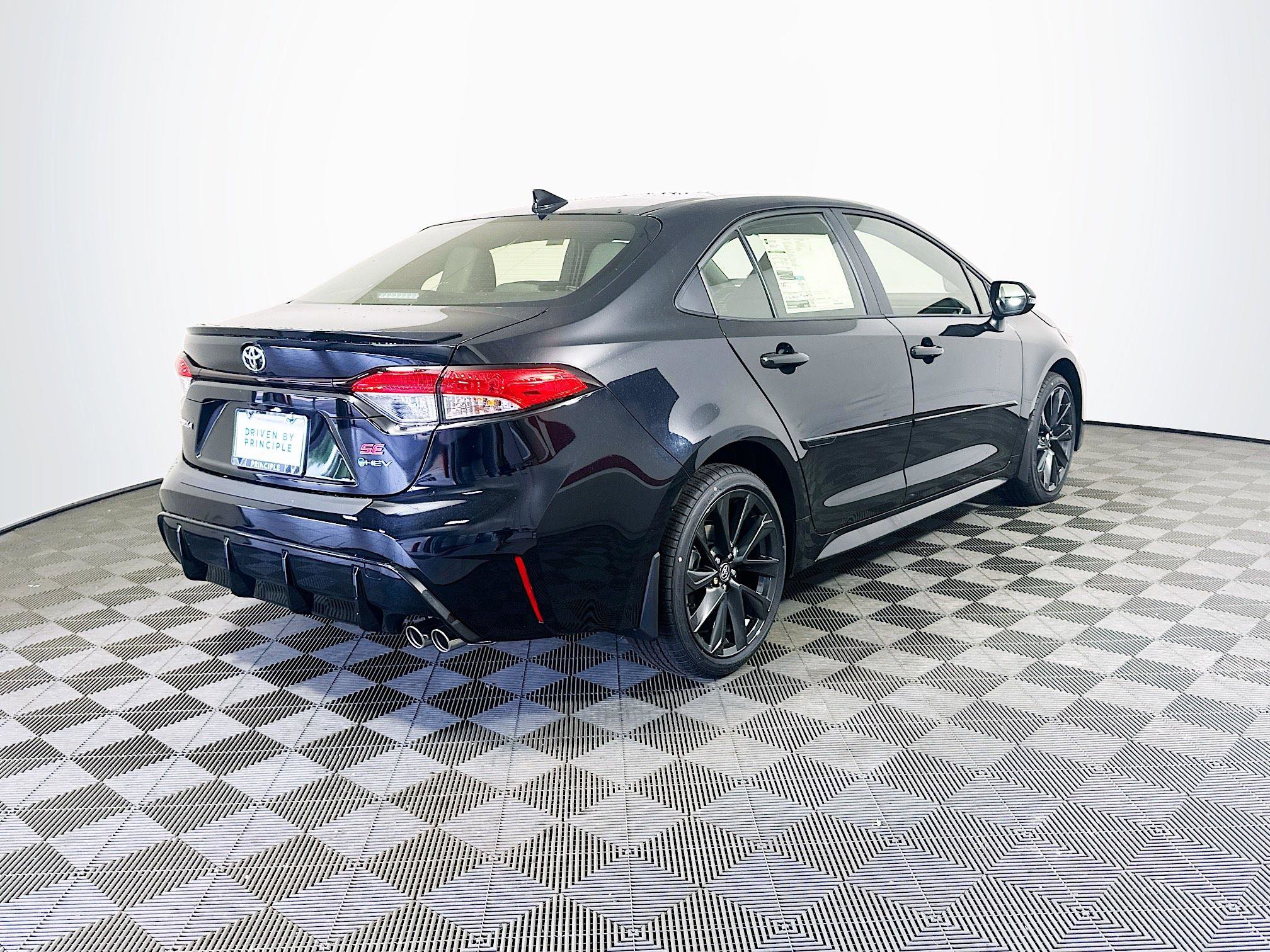New 2026 Toyota Corolla SE FWD image 7