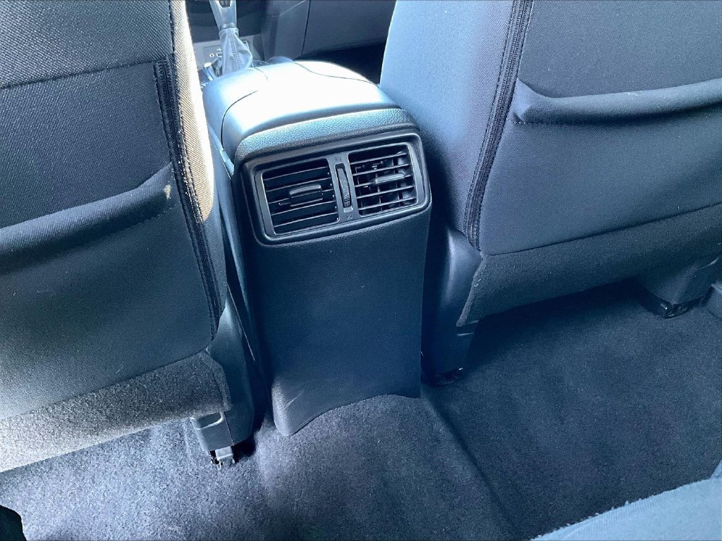 Used 2020 Nissan Rogue SV AWD/4WD image 10