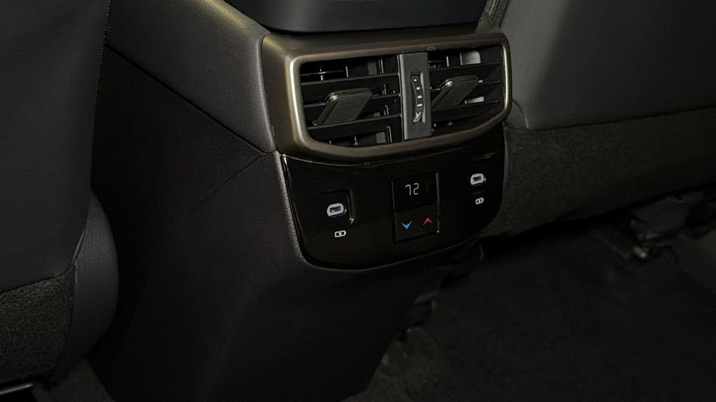 Used 2025 Lexus RX 350 Premium image 17