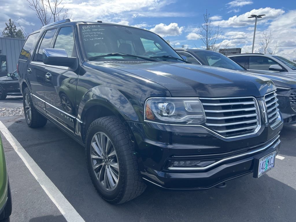 Used 2016 Lincoln Navigator Select AWD/4WD image 1