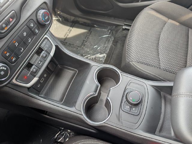 Used 2024 GMC Terrain SLE FWD image 23