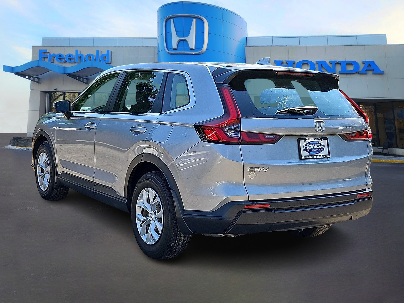 Used 2023 Honda CR-V LX image 5