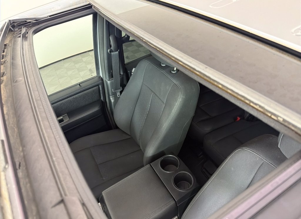 Used 2017 Ford Expedition XLT AWD/4WD image 9