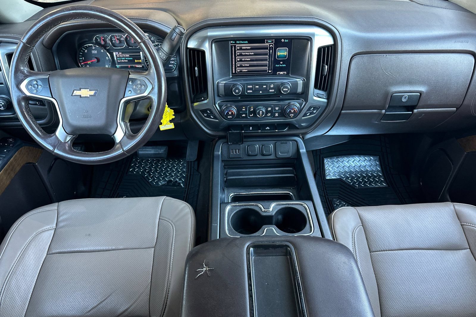 Used 2015 Chevrolet Silverado 1500 LTZ RWD image 12