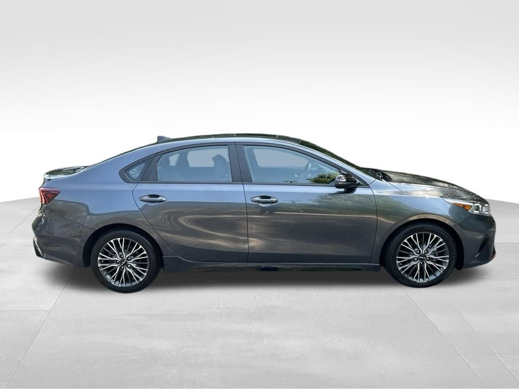 Used 2023 Kia Forte GT-Line w/ GT-Line Premium Package FWD image 7