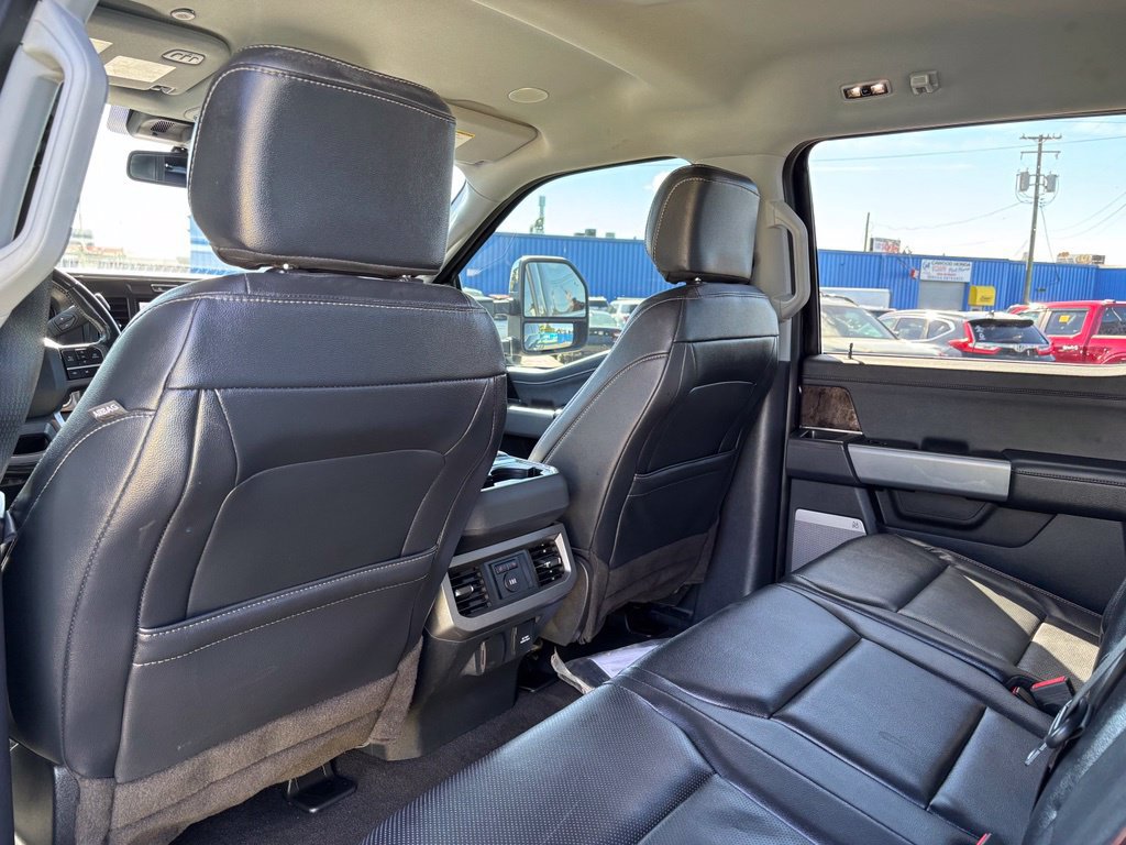 Used 2023 Ford F250 Lariat w/ Lariat Ultimate Package AWD/4WD image 21