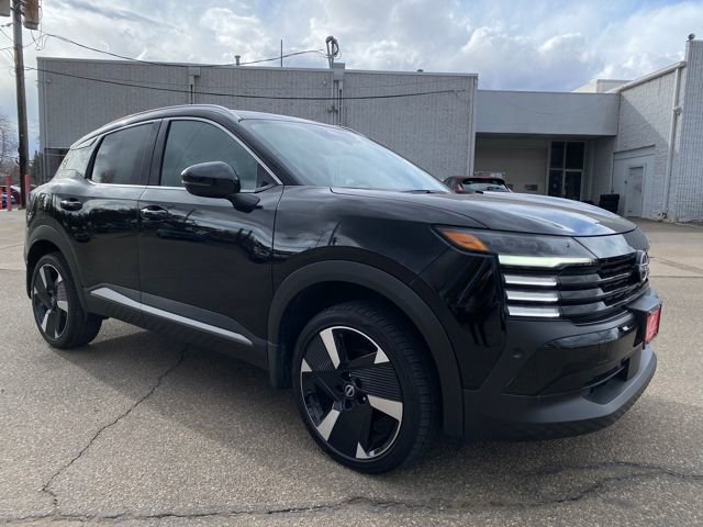 Certified 2025 Nissan Kicks SR image 8