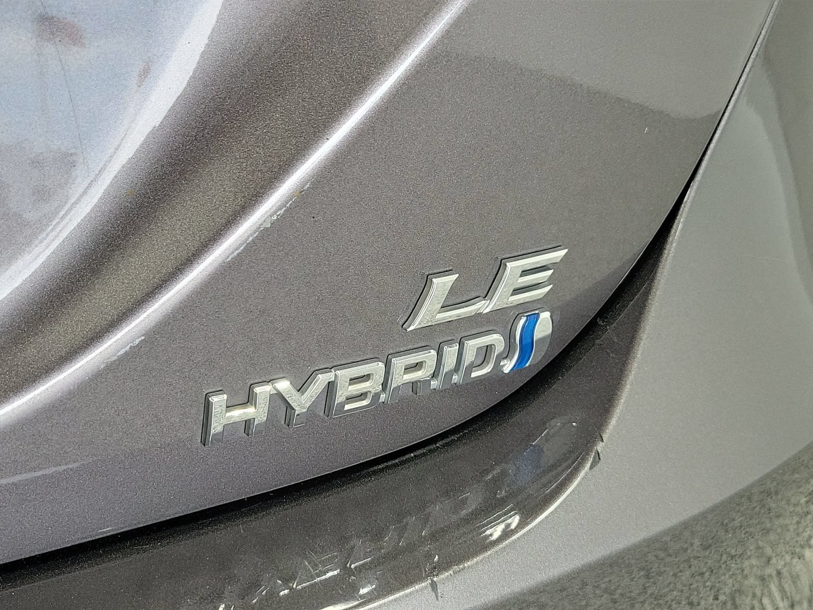 Used 2021 Toyota Camry LE FWD image 5