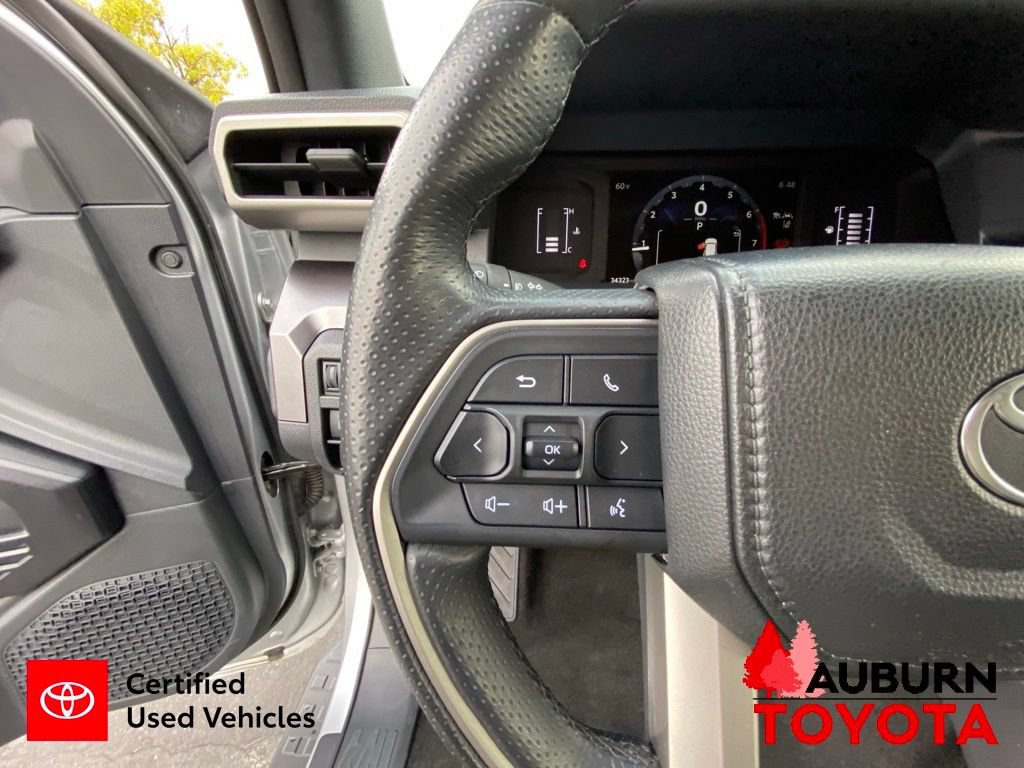 Certified 2025 Toyota 4Runner SR5 AWD/4WD image 38