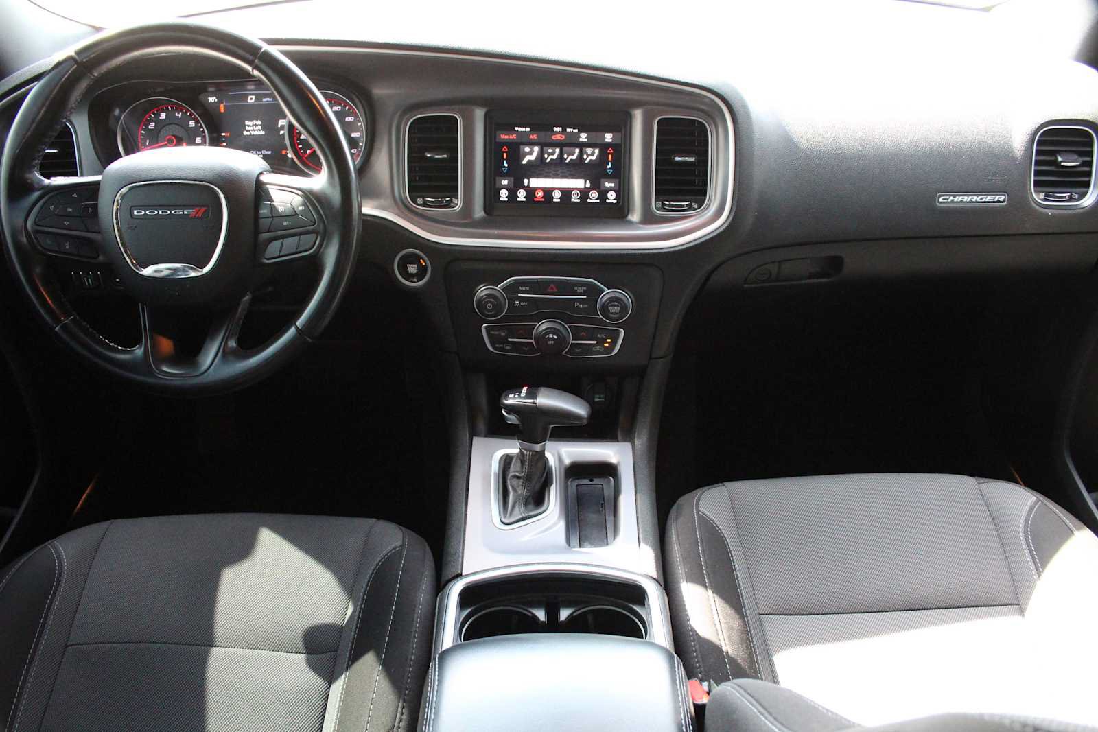 Used 2022 Dodge Charger SXT RWD image 23