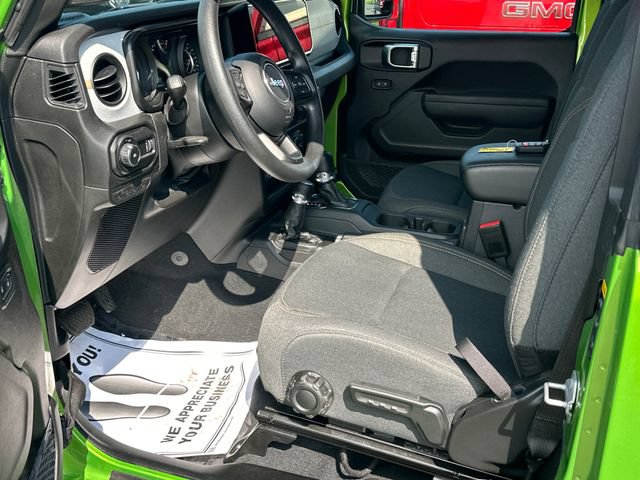 Used 2026 Jeep Wrangler Sport AWD/4WD image 9