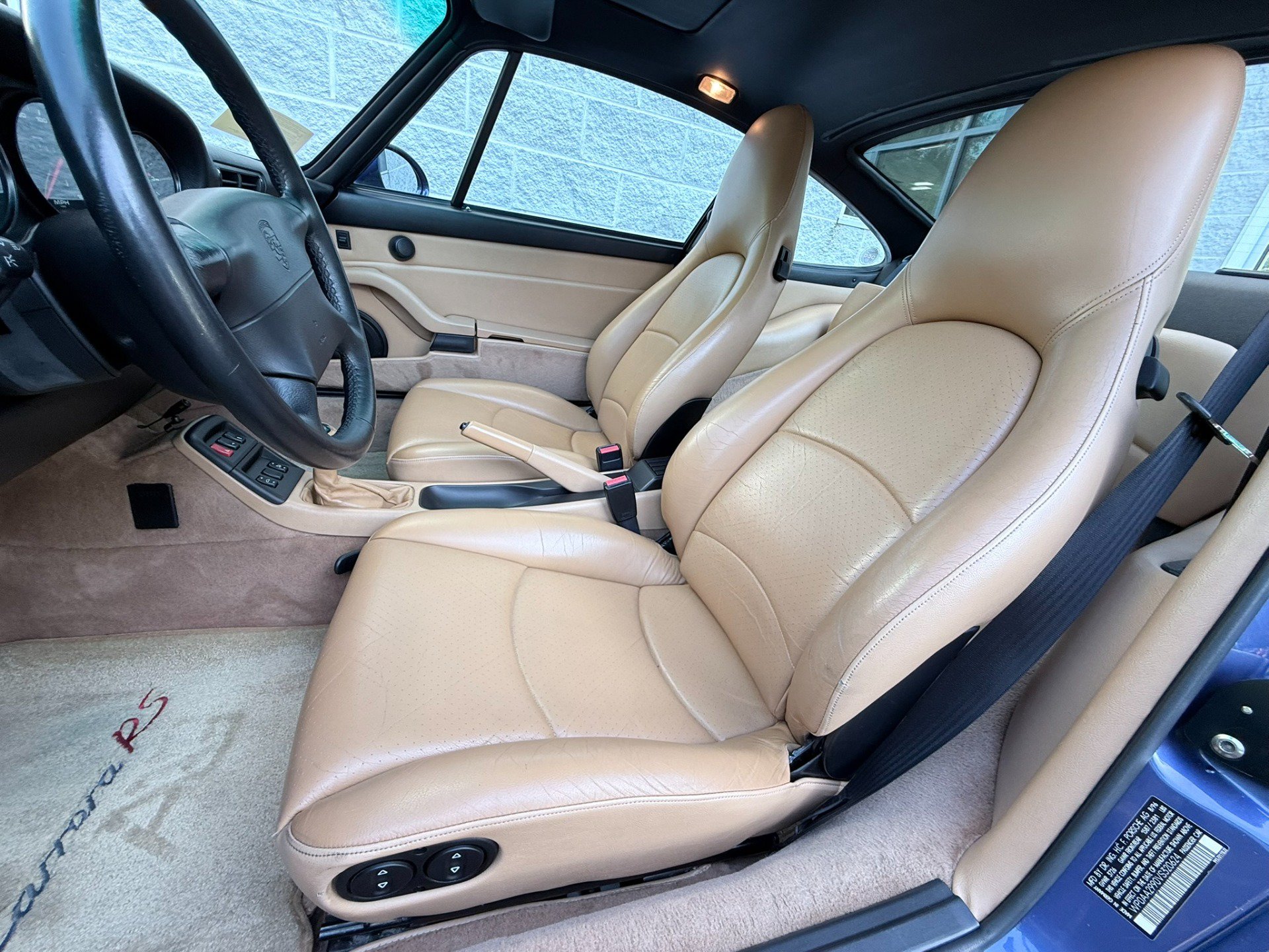 Used 1997 Porsche 911 Carrera RWD image 28