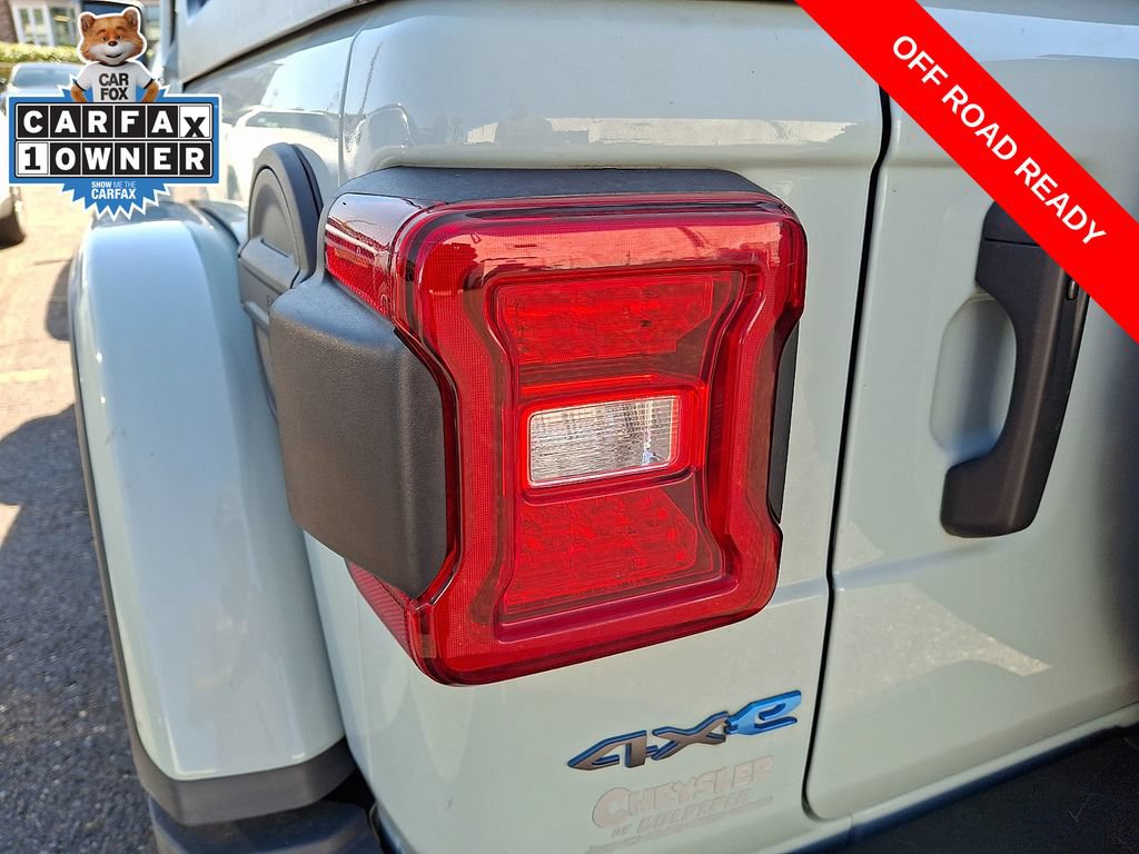 Used 2023 Jeep Wrangler Unlimited Rubicon 4xe w/ Steel Bumper Group AWD/4WD image 7