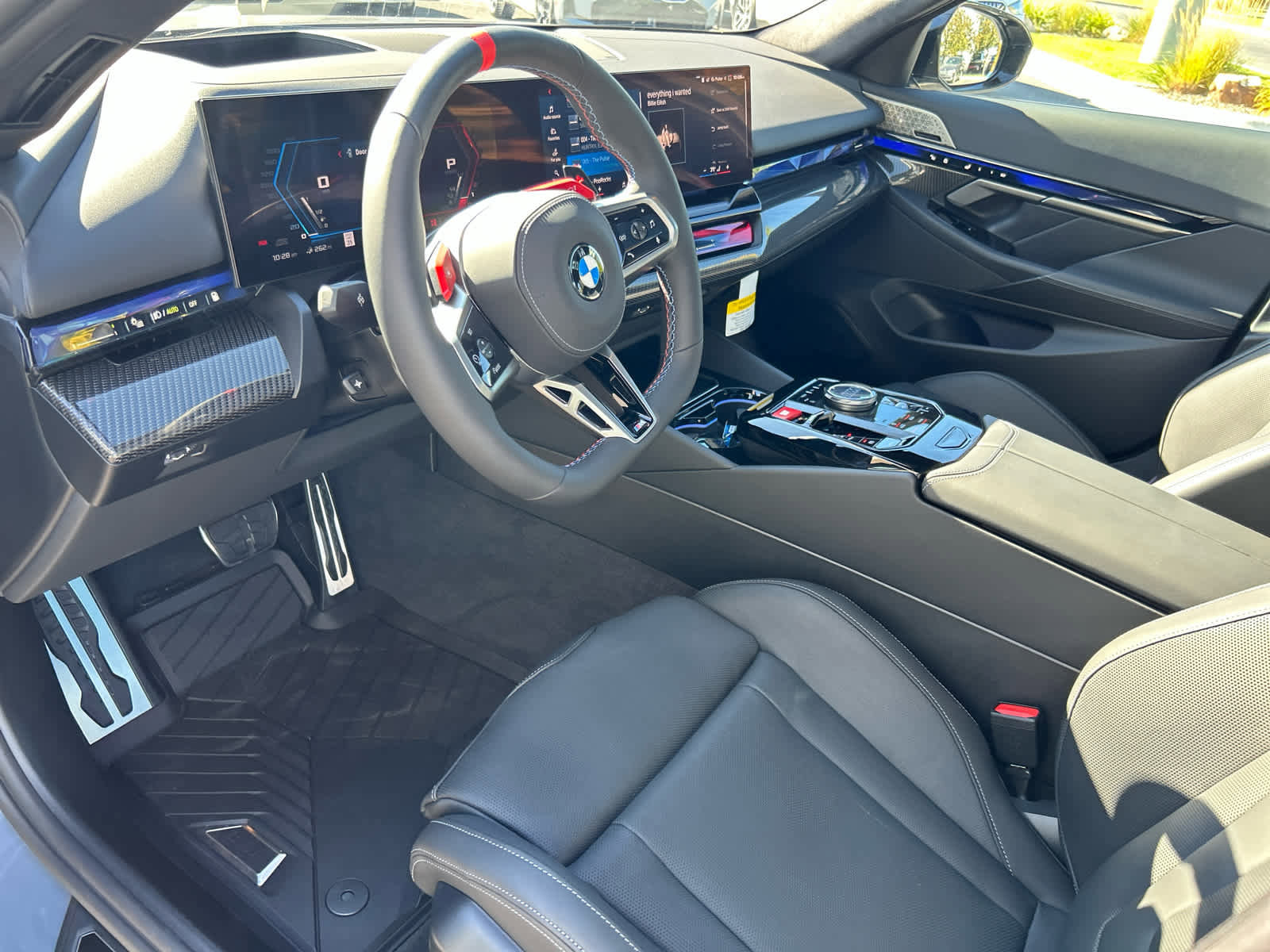 New 2026 BMW M5 w/ Executive Package image 21