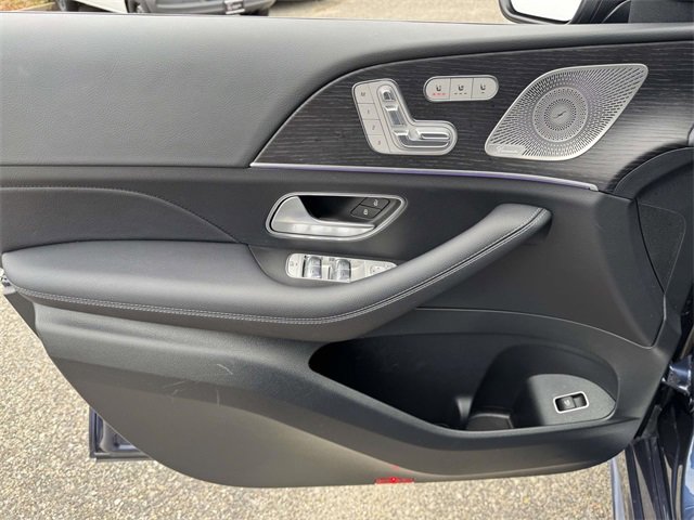 Certified 2025 Mercedes-Benz GLS 450 4MATIC image 17