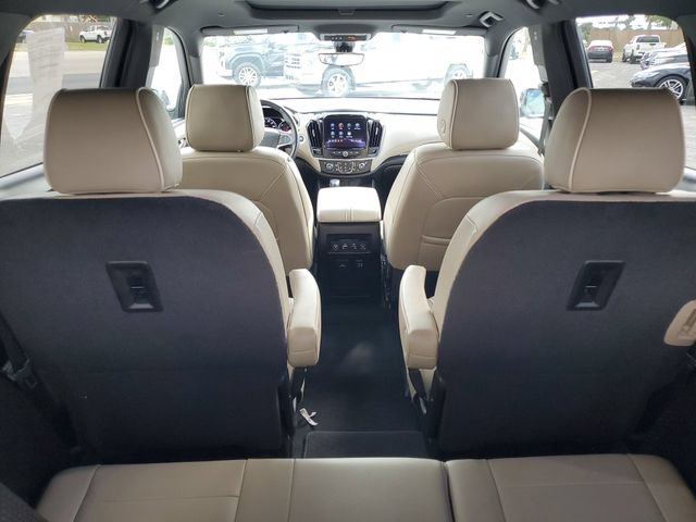 Used 2023 Chevrolet Traverse Premier w/ LPO, Cargo Package FWD image 31