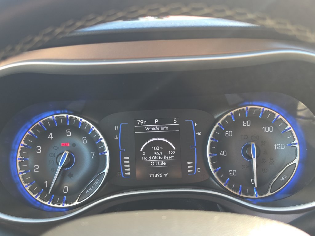 Used 2024 Chrysler Voyager LX FWD image 16