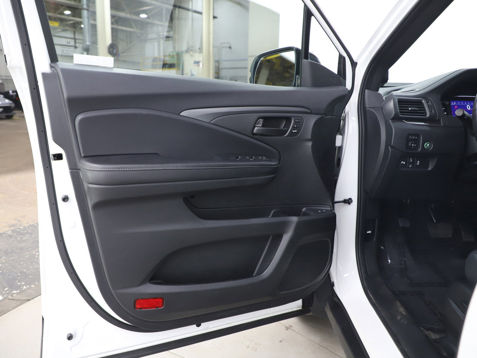 Used 2024 Honda Passport EX-L image 19