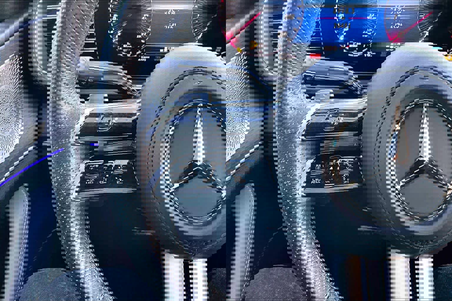 Used 2025 Mercedes-Benz GLE 450 4MATIC Coupe image 20