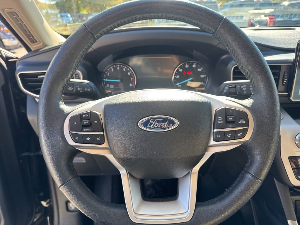 Certified 2024 Ford Explorer XLT w/ Equipment Group 202A image 24