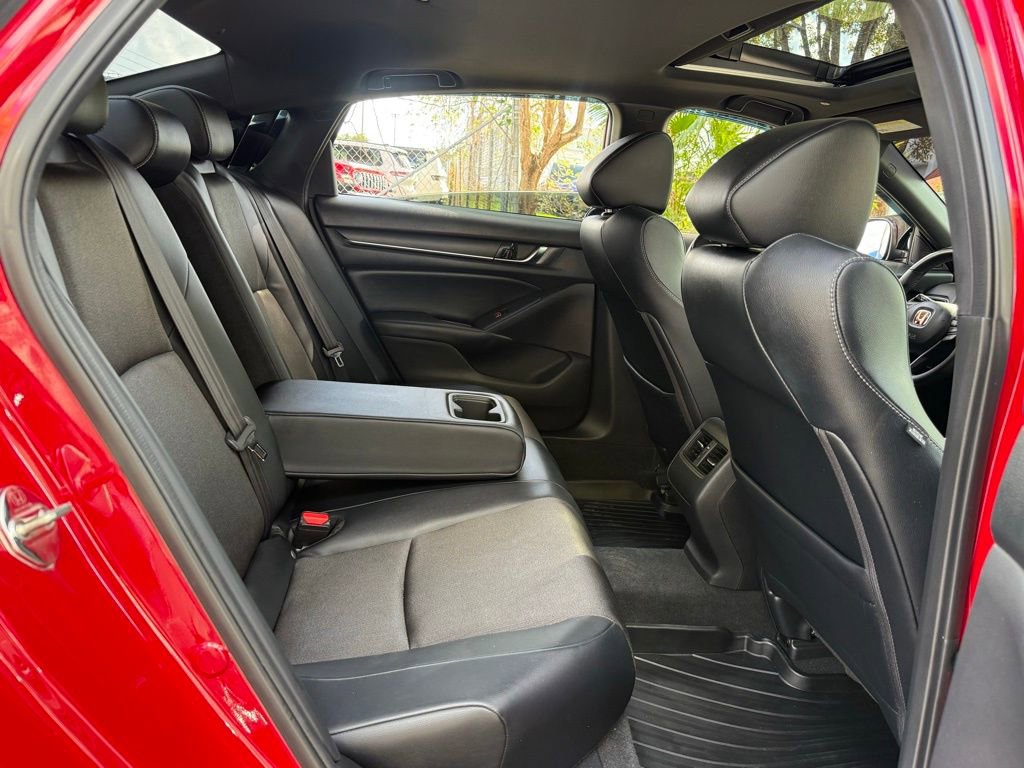 Used 2018 Honda Accord Sport image 36