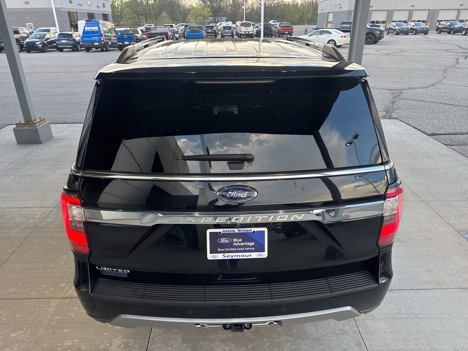 Certified 2020 Ford Expedition Limited w/ Equipment Group 301A AWD/4WD image 7