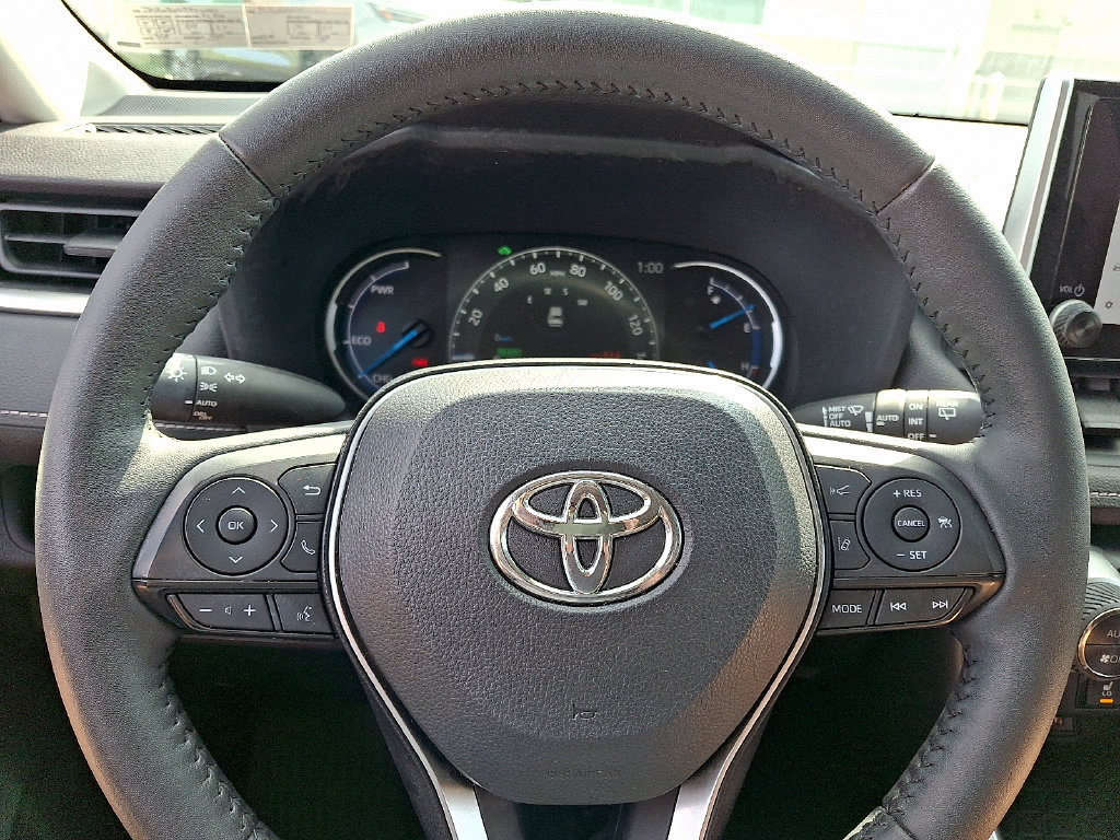 Used 2024 Toyota RAV4 XLE w/ Convenience Package AWD/4WD image 22