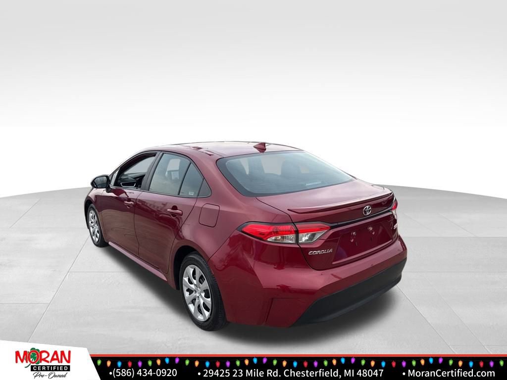 Used 2024 Toyota Corolla LE image 3