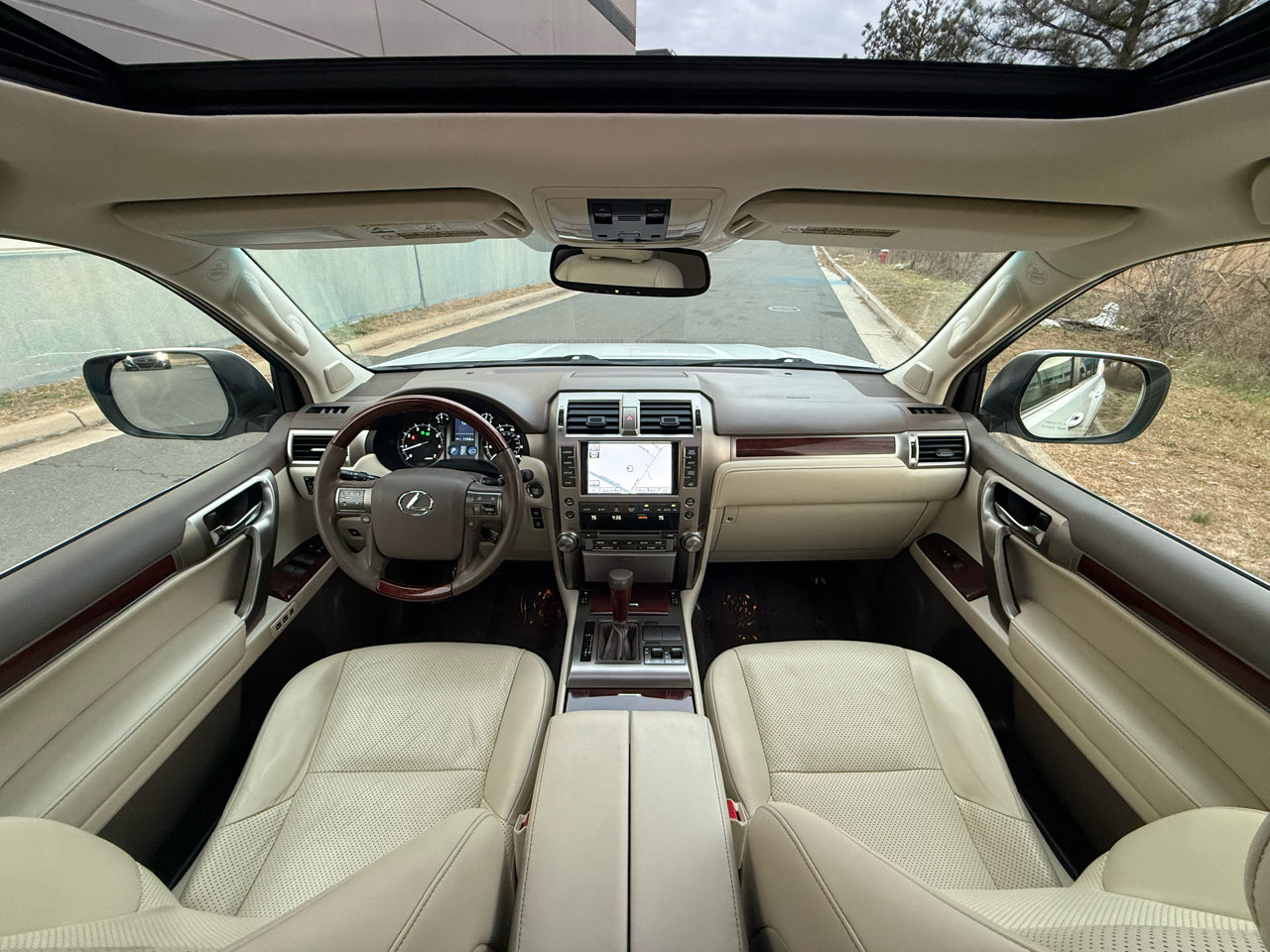 Used 2012 Lexus GX 460 w/ Comfort Plus Pkg image 5