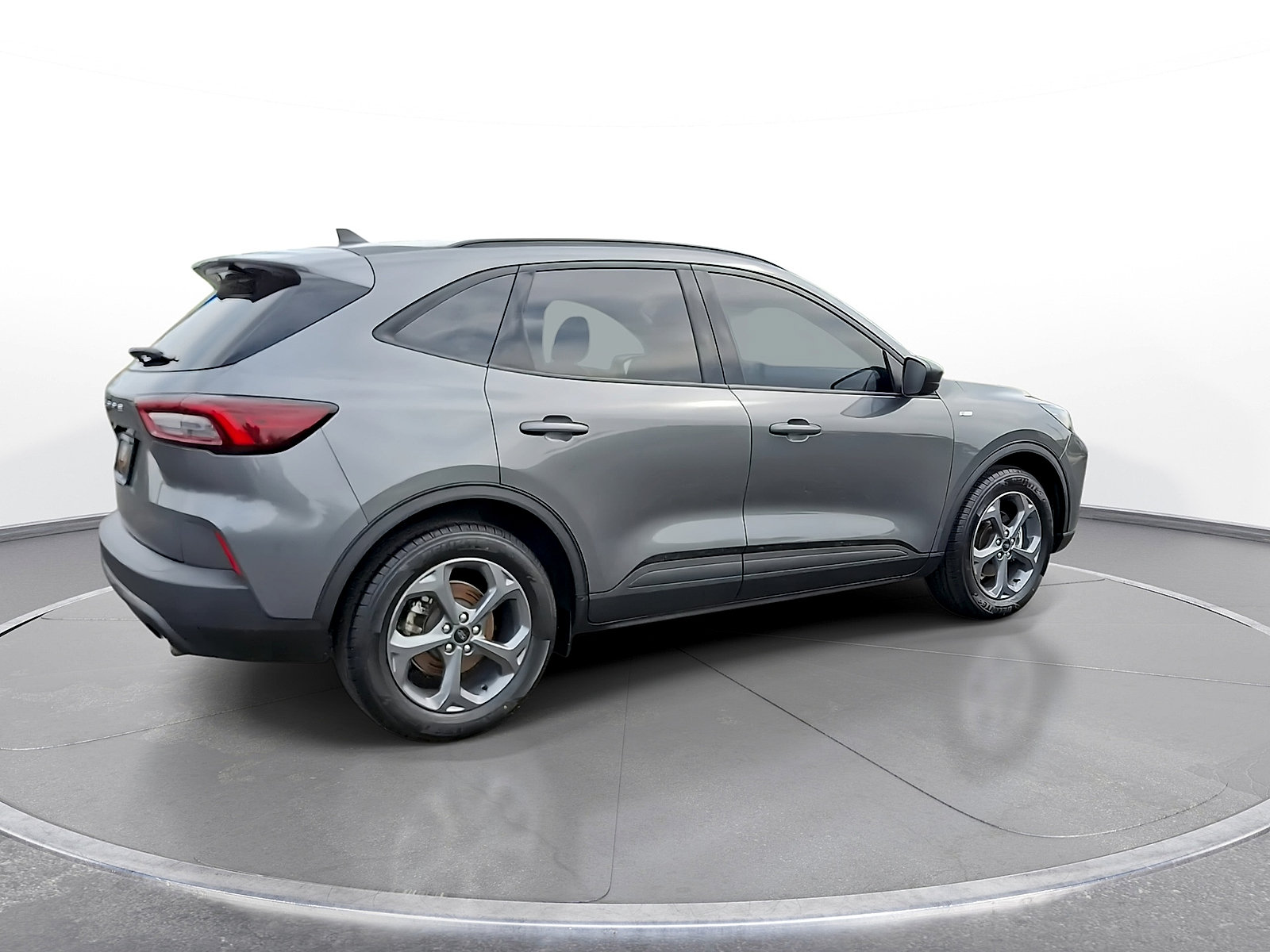 Used 2025 Ford Escape ST-Line FWD image 8