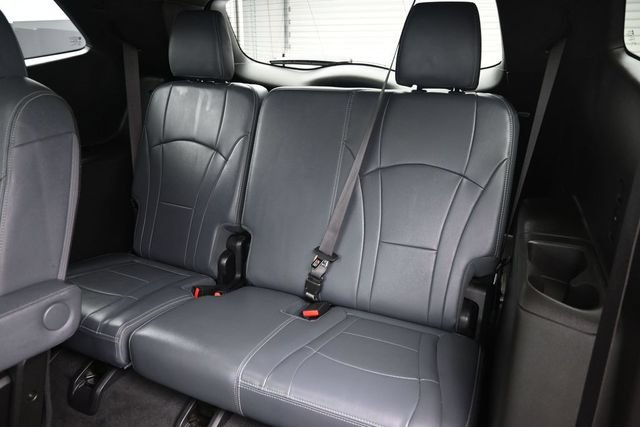 Used 2024 Buick Enclave Essence w/ Experience Buick Package AWD/4WD image 13