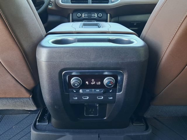 Used 2024 Chevrolet Tahoe High Country RWD image 27