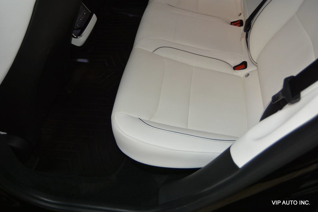 Used 2022 Tesla Model S Plaid AWD/4WD image 25