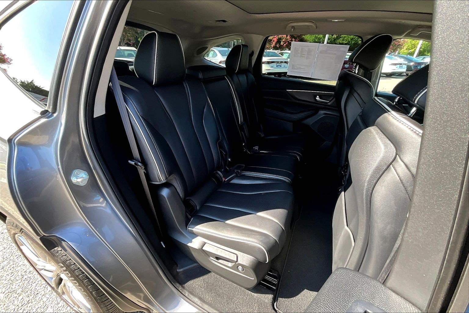 Used 2024 Acura MDX SH-AWD w/ Advance Package image 29