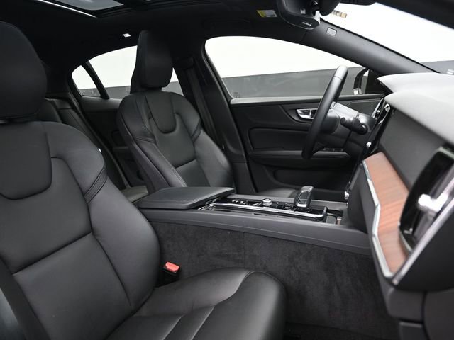 Used 2023 Volvo S60 B5 Plus w/ Climate Package image 34