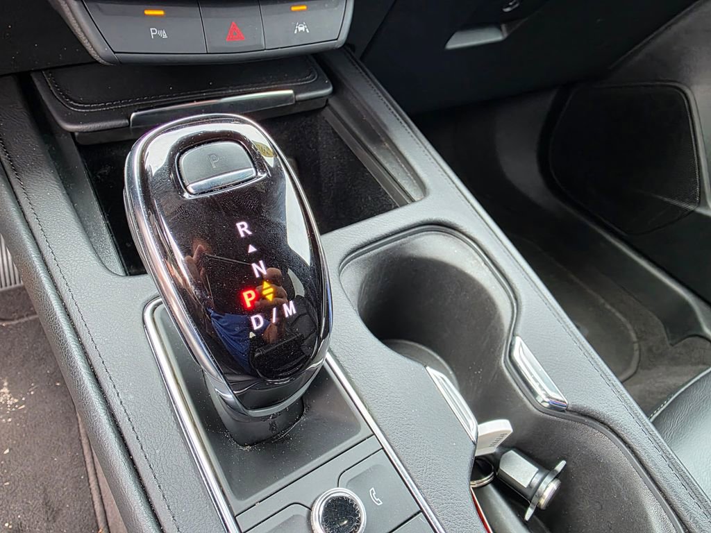 Used 2024 Cadillac XT4 Premium Luxury AWD/4WD image 17