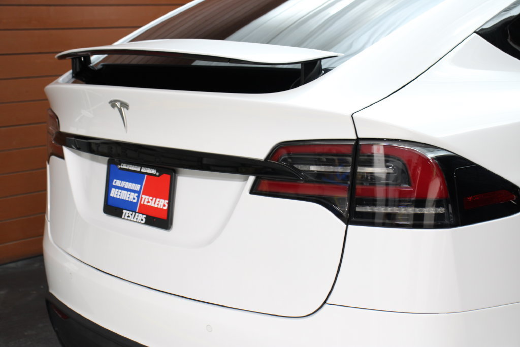 Used 2023 Tesla Model X AWD/4WD image 3